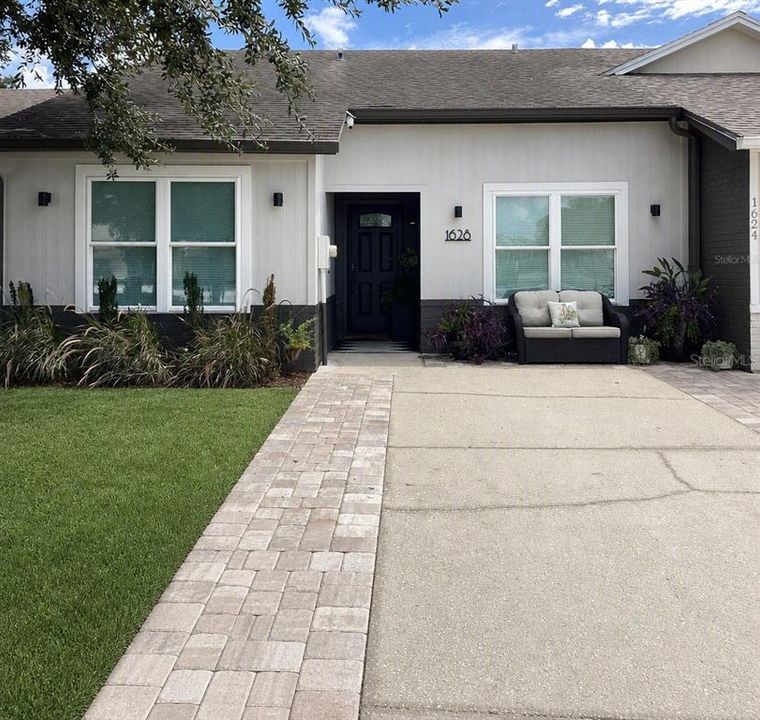 For Sale: $234,900 (3 beds, 2 baths, 1287 Square Feet)