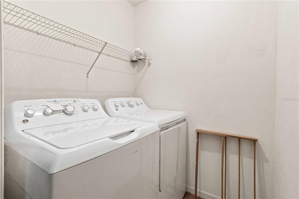 For Sale: $225,000 (2 beds, 2 baths, 1708 Square Feet)