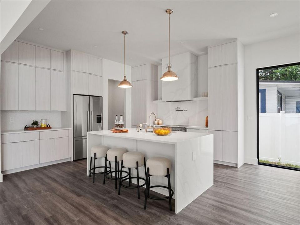 For Sale: $949,000 (3 beds, 3 baths, 2950 Square Feet)