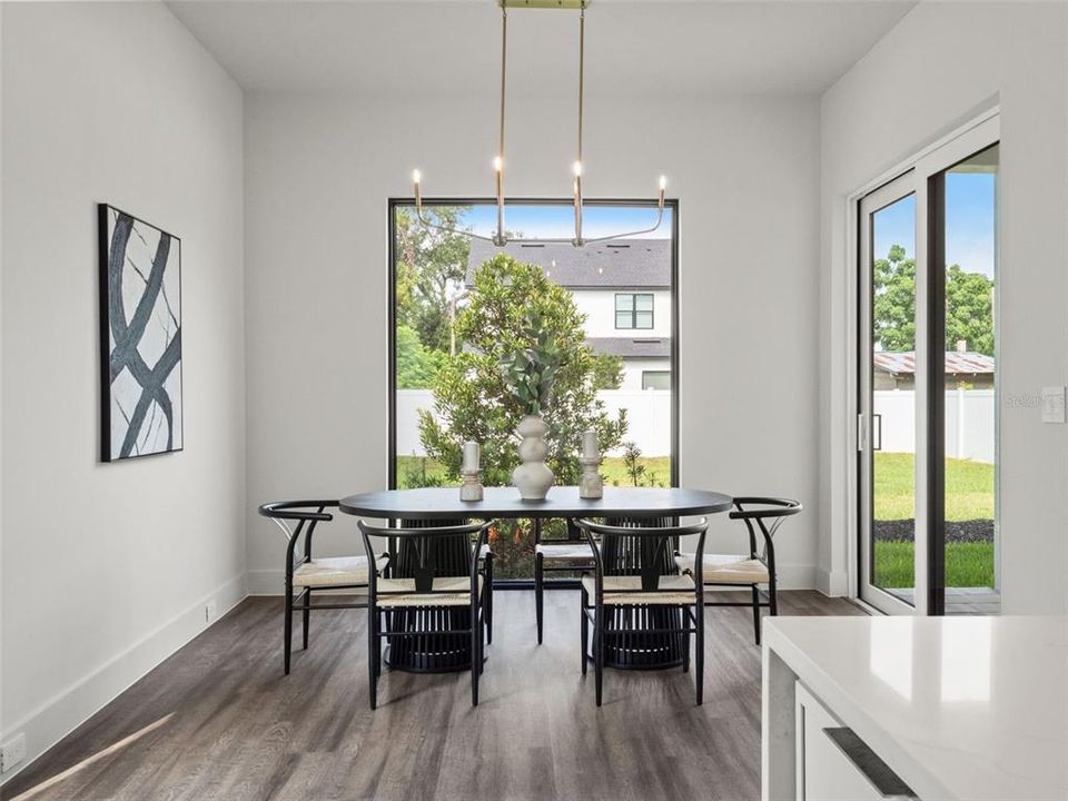 For Sale: $949,000 (3 beds, 3 baths, 2950 Square Feet)