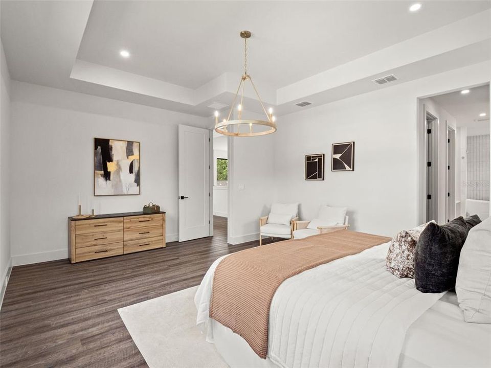 For Sale: $949,000 (3 beds, 3 baths, 2950 Square Feet)