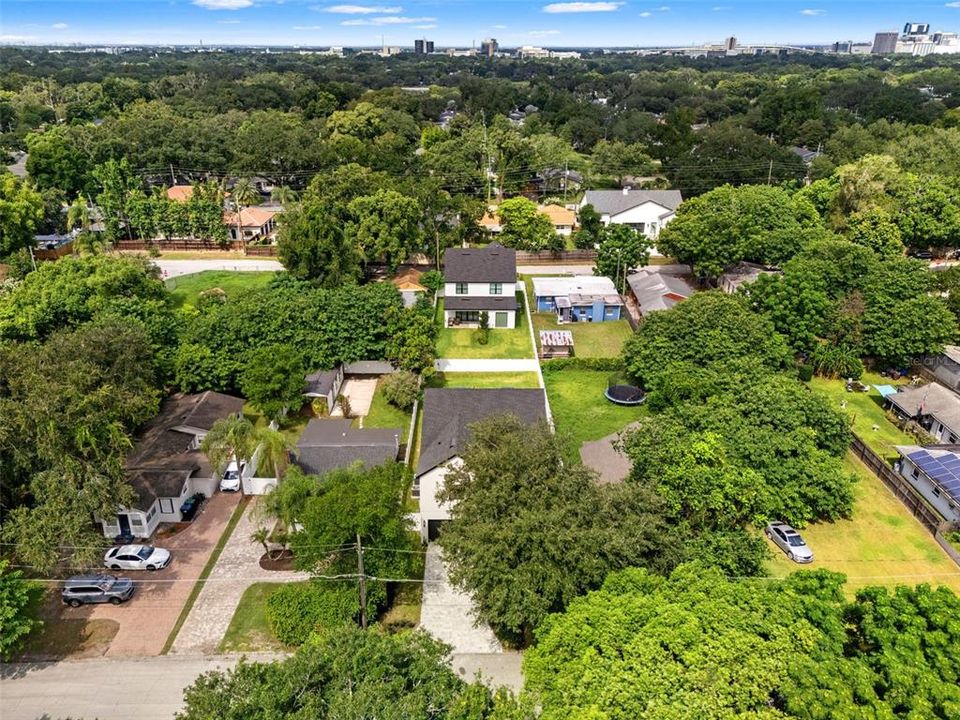 For Sale: $949,000 (3 beds, 3 baths, 2950 Square Feet)