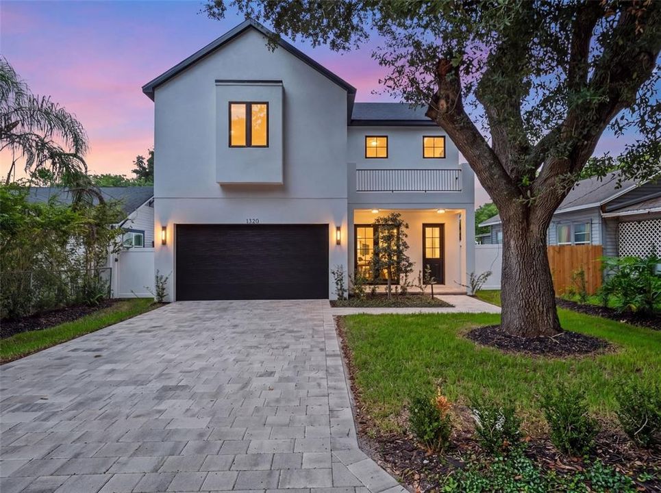 For Sale: $949,000 (3 beds, 3 baths, 2950 Square Feet)