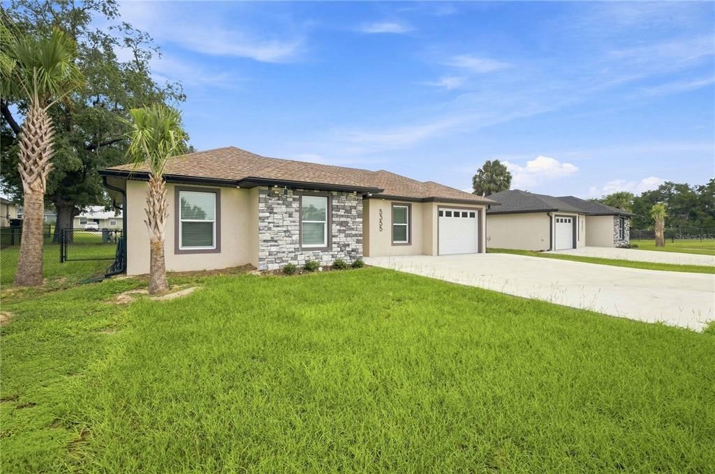 For Sale: $228,000 (3 beds, 2 baths, 1064 Square Feet)