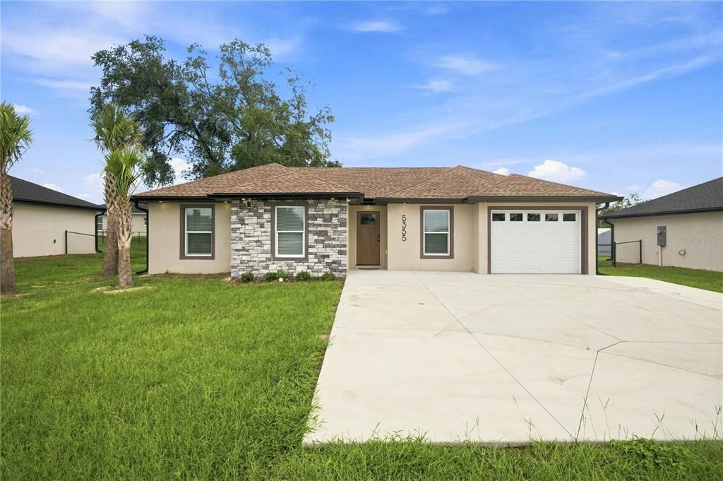 For Sale: $228,000 (3 beds, 2 baths, 1064 Square Feet)