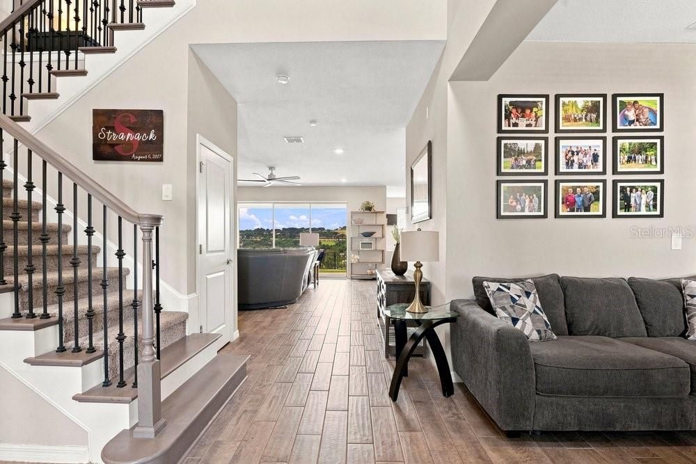 En Venta: $849,999 (5 camas, 4 baños, 3980 Pies cuadrados)