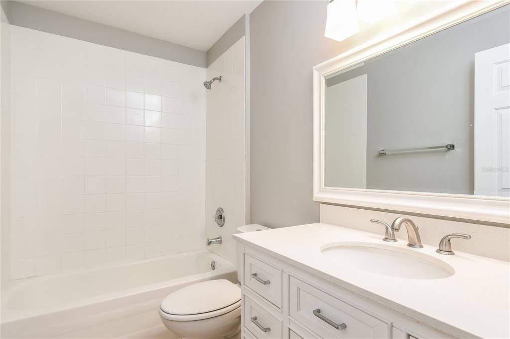 For Sale: $325,000 (3 beds, 2 baths, 1140 Square Feet)