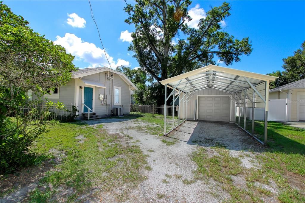 For Sale: $325,000 (3 beds, 1 baths, 912 Square Feet)