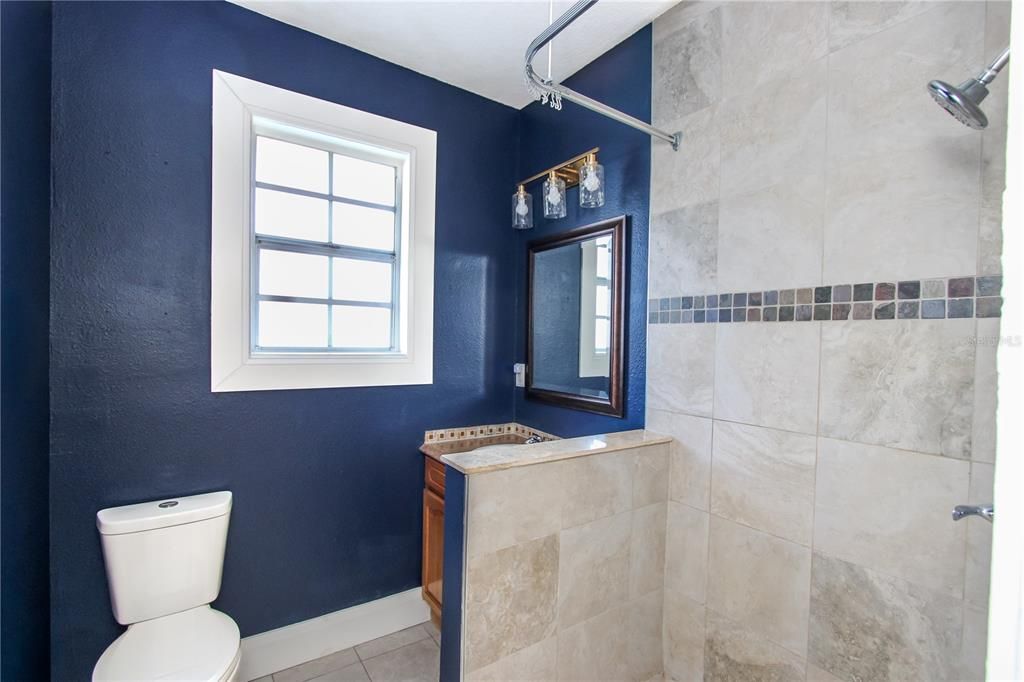For Sale: $325,000 (3 beds, 1 baths, 912 Square Feet)