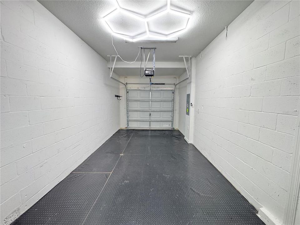 For Rent: $2,200 (2 beds, 2 baths, 1541 Square Feet)