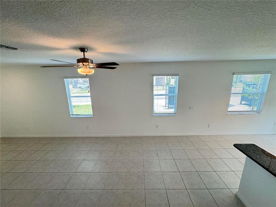 For Rent: $2,200 (2 beds, 2 baths, 1541 Square Feet)