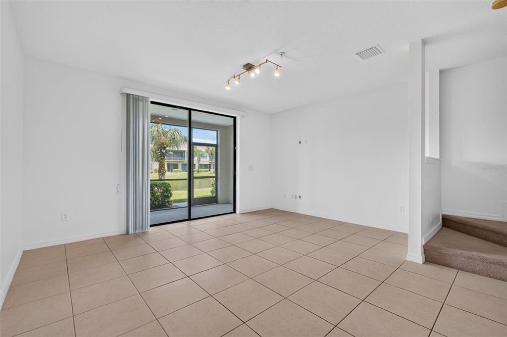В аренду: $2,200 (3 спален, 2 ванн, 1300 Квадратных фут)