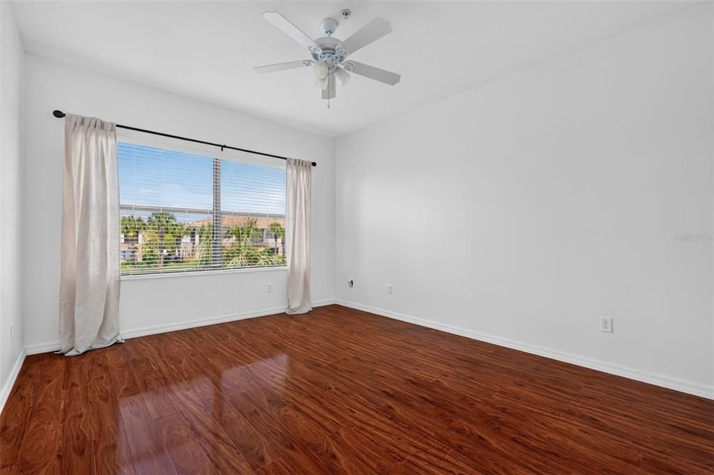 В аренду: $2,200 (3 спален, 2 ванн, 1300 Квадратных фут)