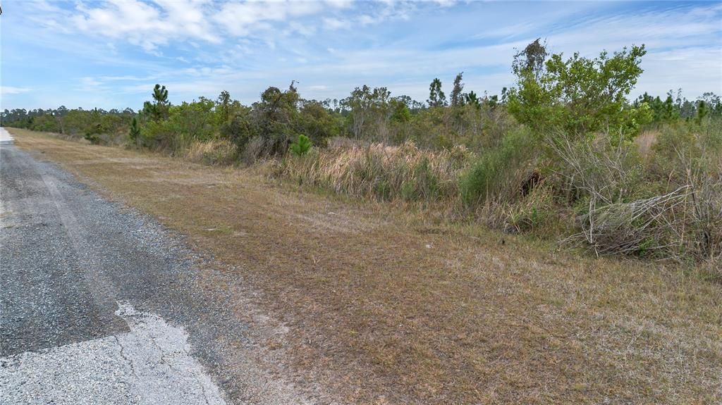 待售: $19,900 (0.55 acres)