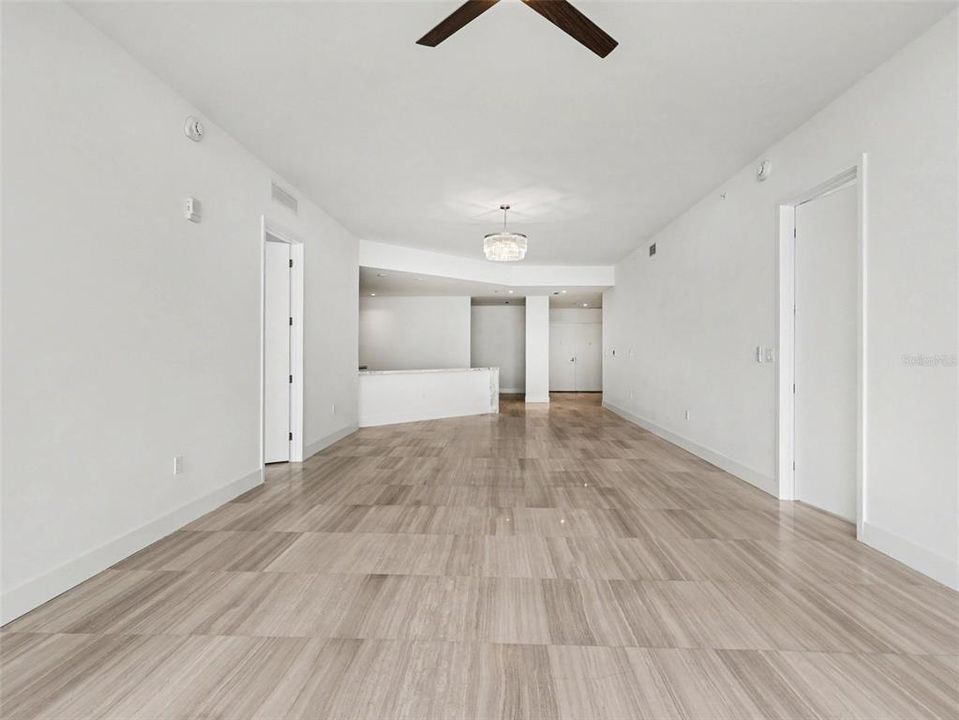 В аренду: $14,000 (3 спален, 2 ванн, 2404 Квадратных фут)