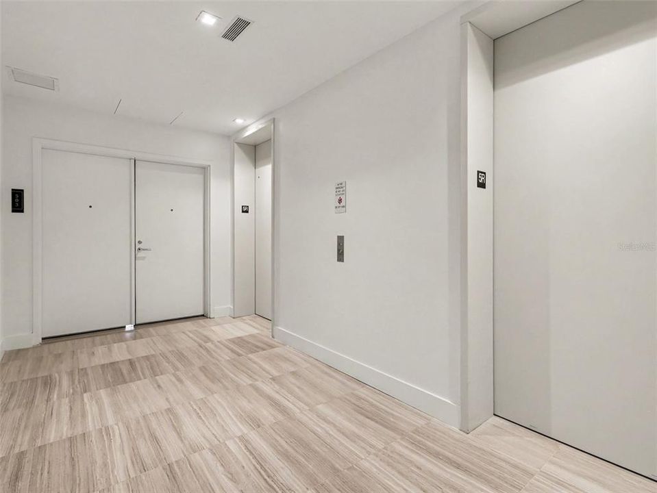 В аренду: $14,000 (3 спален, 2 ванн, 2404 Квадратных фут)