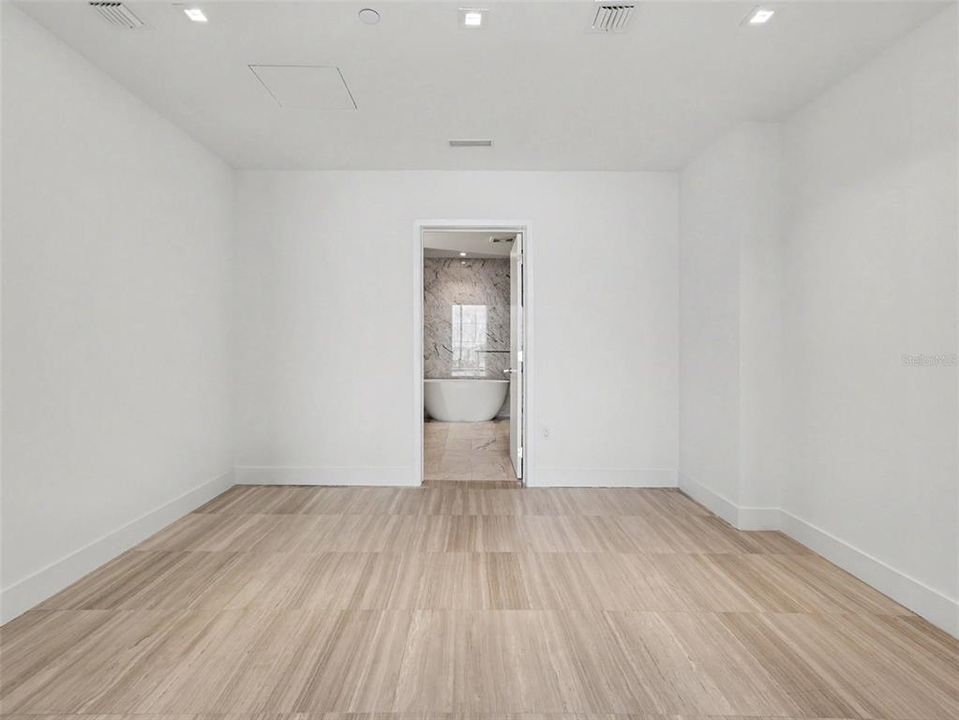 В аренду: $14,000 (3 спален, 2 ванн, 2404 Квадратных фут)