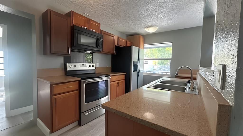 For Rent: $1,890 (4 beds, 2 baths, 1130 Square Feet)