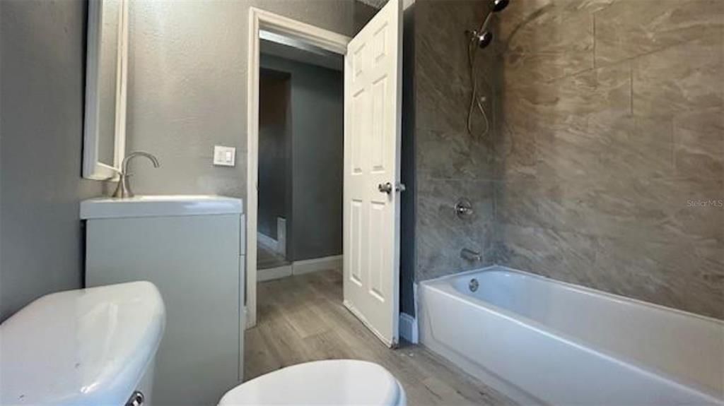 For Rent: $1,890 (4 beds, 2 baths, 1130 Square Feet)