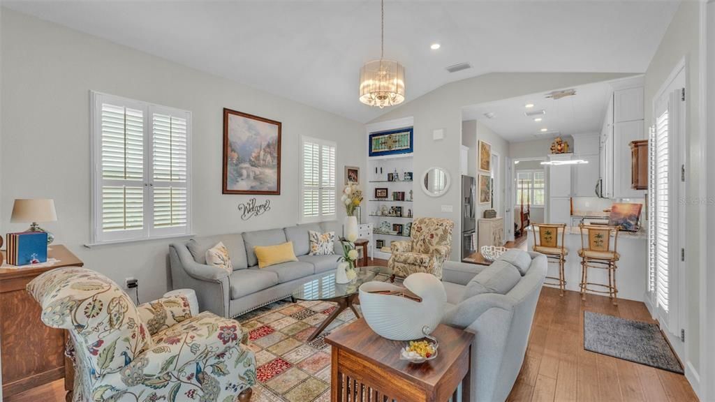 For Sale: $529,900 (1 beds, 1 baths, 1470 Square Feet)