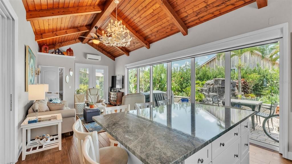 For Sale: $529,900 (1 beds, 1 baths, 1470 Square Feet)
