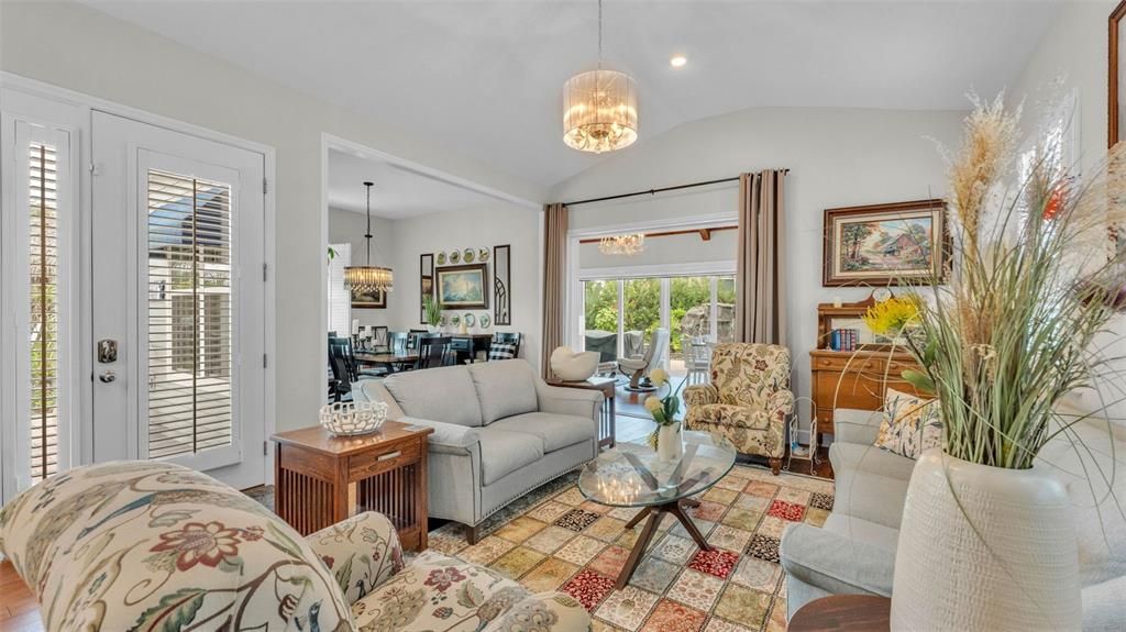 For Sale: $529,900 (1 beds, 1 baths, 1470 Square Feet)