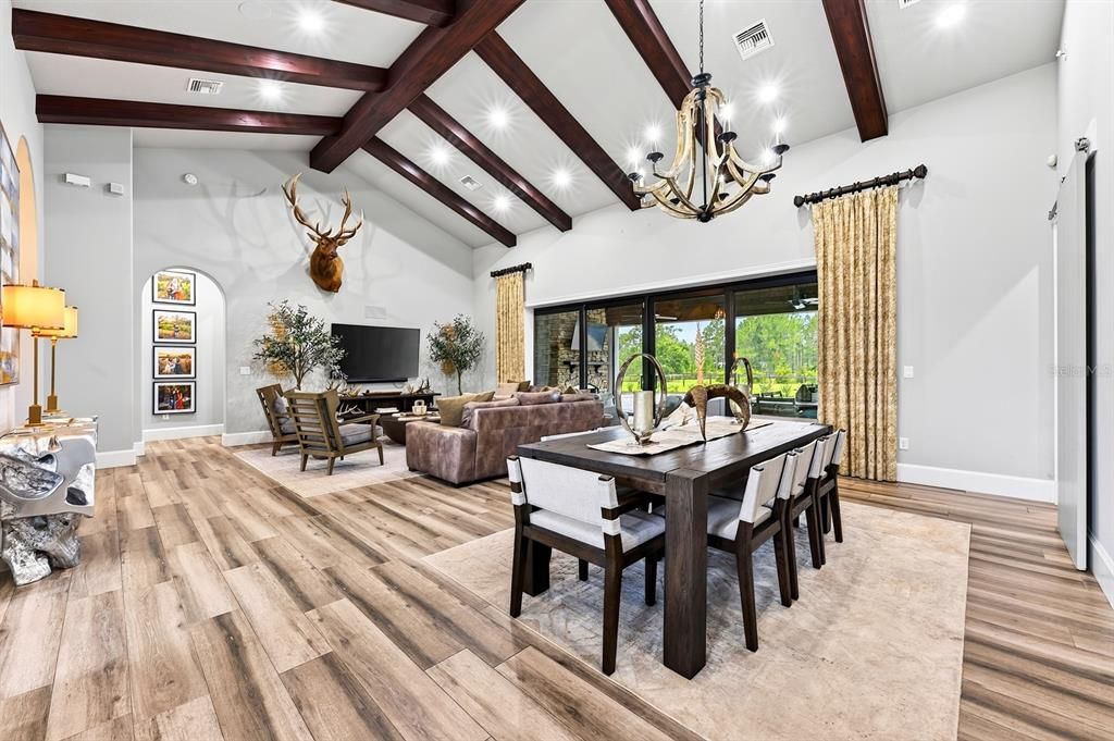 En Venta: $2,200,000 (5 camas, 4 baños, 4484 Pies cuadrados)