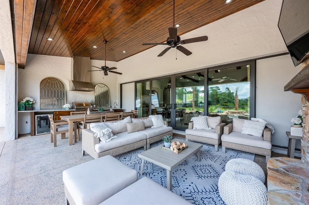 En Venta: $2,200,000 (5 camas, 4 baños, 4484 Pies cuadrados)