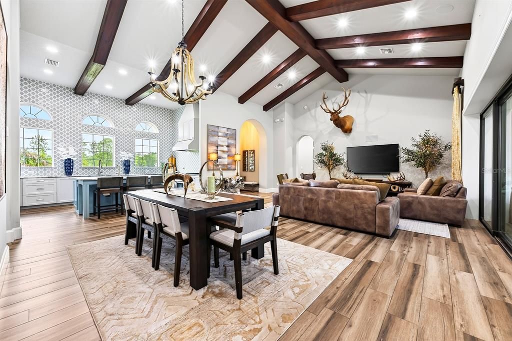 En Venta: $2,200,000 (5 camas, 4 baños, 4484 Pies cuadrados)