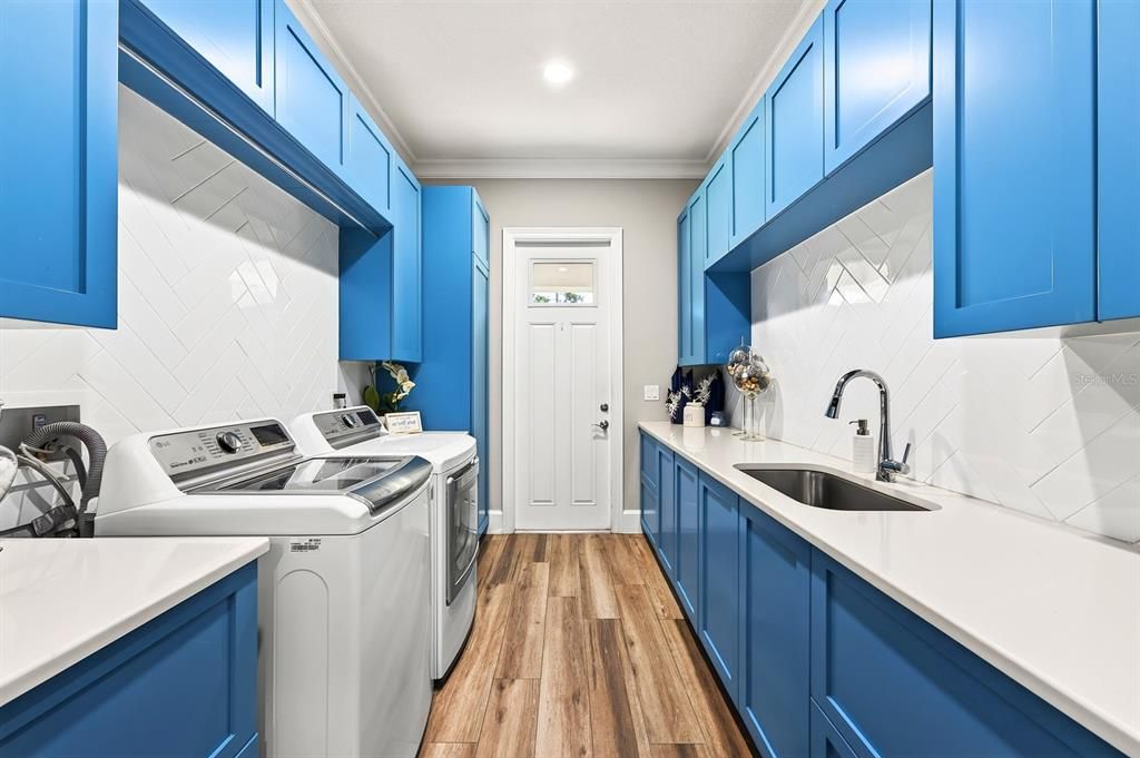En Venta: $2,200,000 (5 camas, 4 baños, 4484 Pies cuadrados)