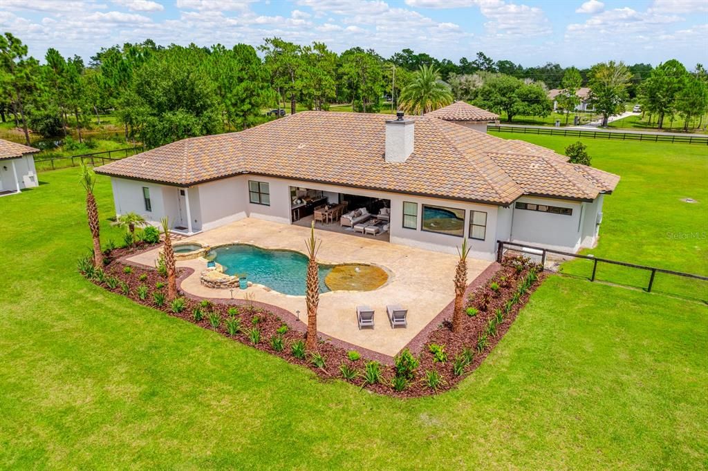 En Venta: $2,200,000 (5 camas, 4 baños, 4484 Pies cuadrados)