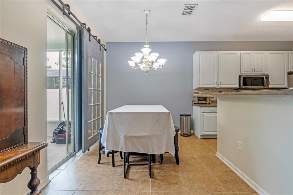 En Venta: $328,000 (3 camas, 2 baños, 1545 Pies cuadrados)