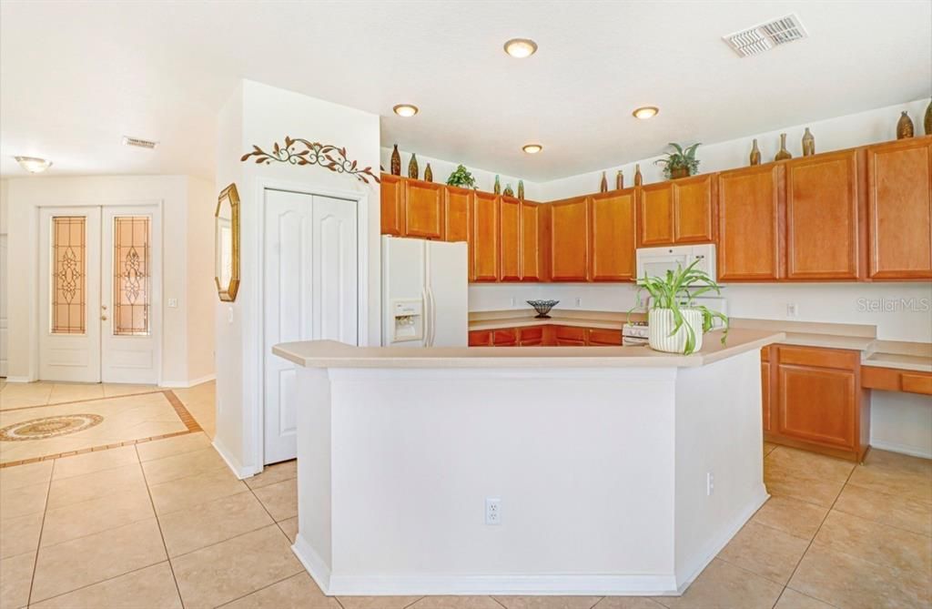 For Sale: $424,000 (4 beds, 2 baths, 2454 Square Feet)