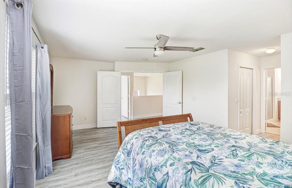 For Sale: $424,000 (4 beds, 2 baths, 2454 Square Feet)