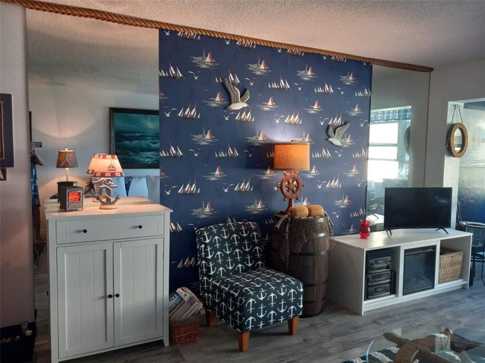 For Rent: $1,400 (0 beds, 1 baths, 530 Square Feet)