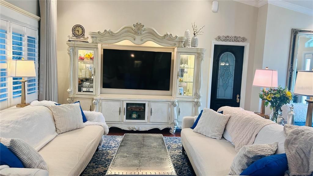 For Sale: $329,000 (3 beds, 2 baths, 1766 Square Feet)