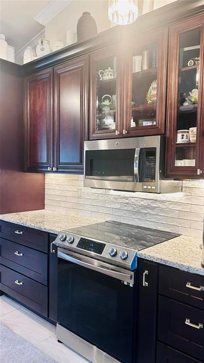 For Sale: $329,000 (3 beds, 2 baths, 1766 Square Feet)