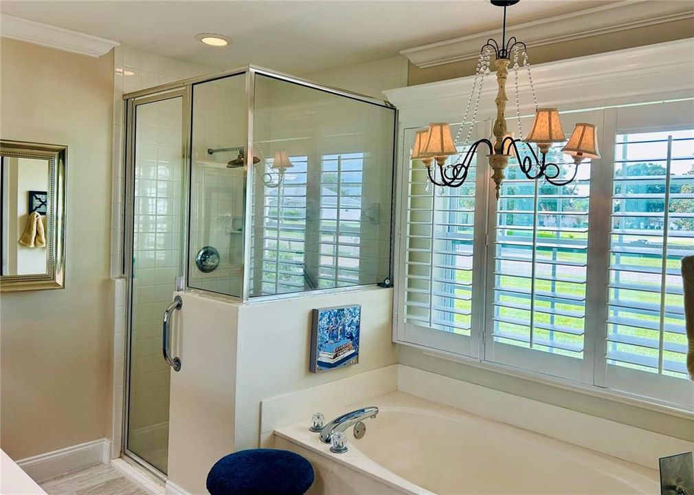 For Sale: $329,000 (3 beds, 2 baths, 1766 Square Feet)