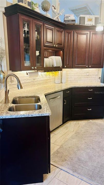 For Sale: $329,000 (3 beds, 2 baths, 1766 Square Feet)