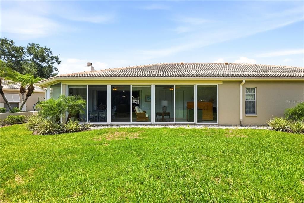 For Sale: $319,000 (2 beds, 2 baths, 1601 Square Feet)