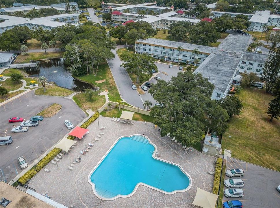 На продажу: $139,900 (2 спален, 2 ванн, 1050 Квадратных фут)