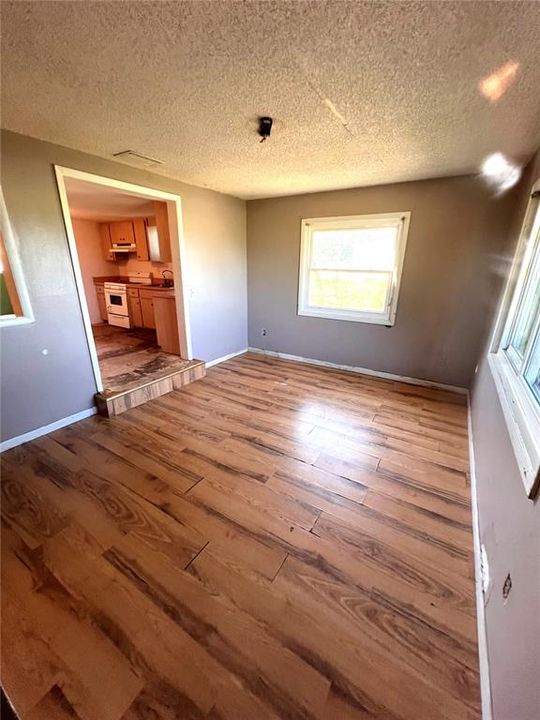 For Sale: $150,000 (3 beds, 2 baths, 1332 Square Feet)