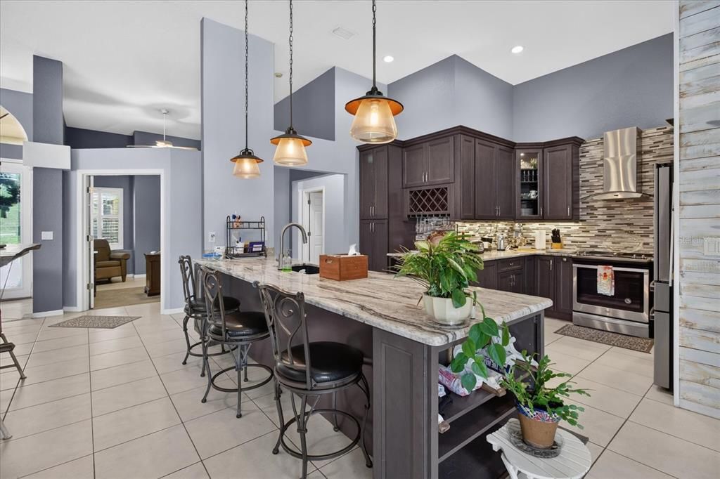 En Venta: $599,995 (3 camas, 3 baños, 2347 Pies cuadrados)
