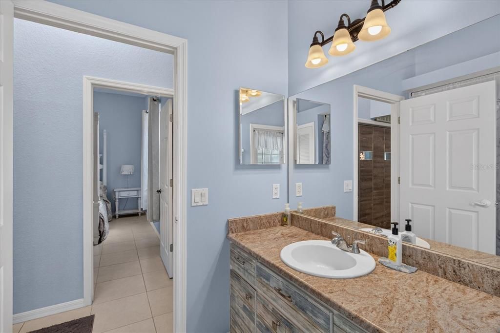 En Venta: $599,995 (3 camas, 3 baños, 2347 Pies cuadrados)