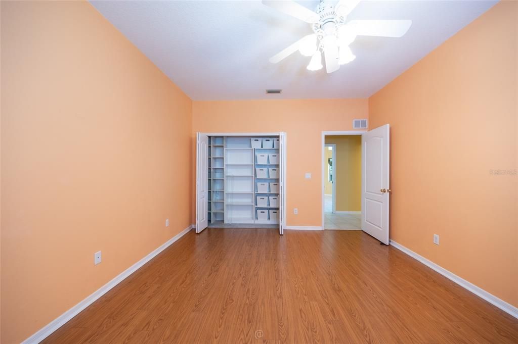 For Sale: $550,000 (4 beds, 2 baths, 2580 Square Feet)