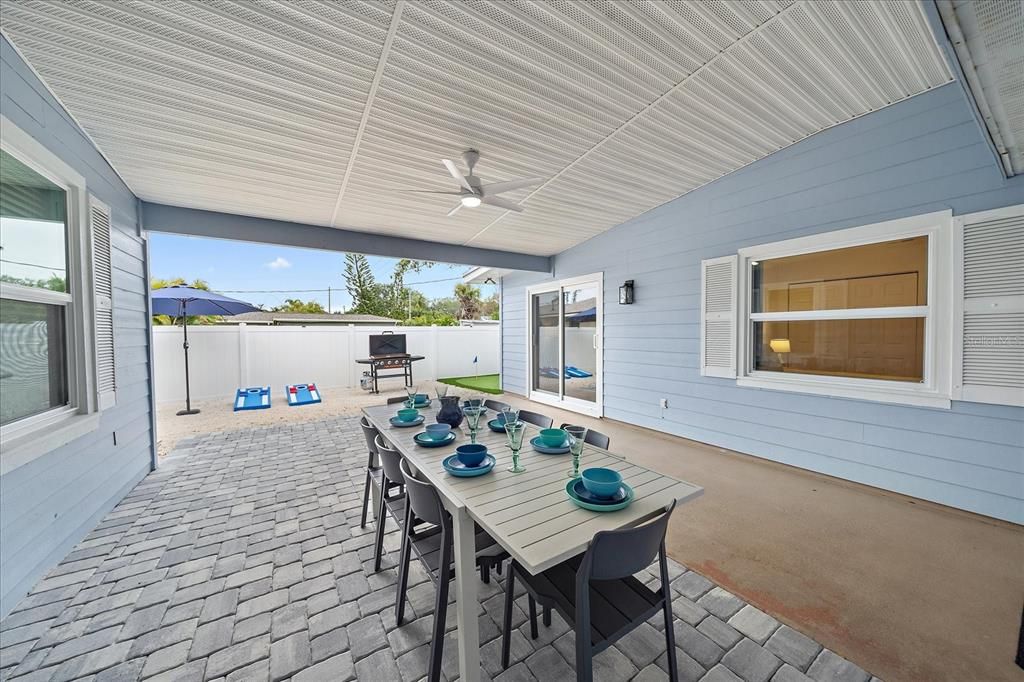 For Sale: $749,900 (5 beds, 3 baths, 2154 Square Feet)