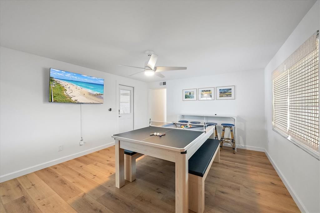 For Sale: $749,900 (5 beds, 3 baths, 2154 Square Feet)
