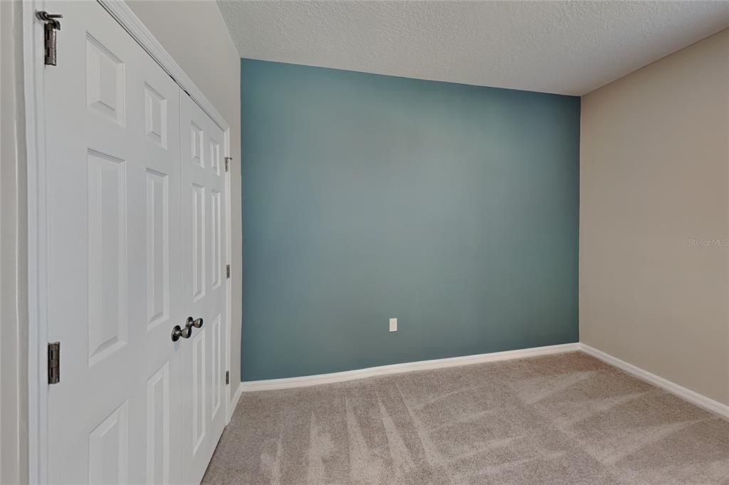 For Rent: $1,950 (3 beds, 2 baths, 1713 Square Feet)
