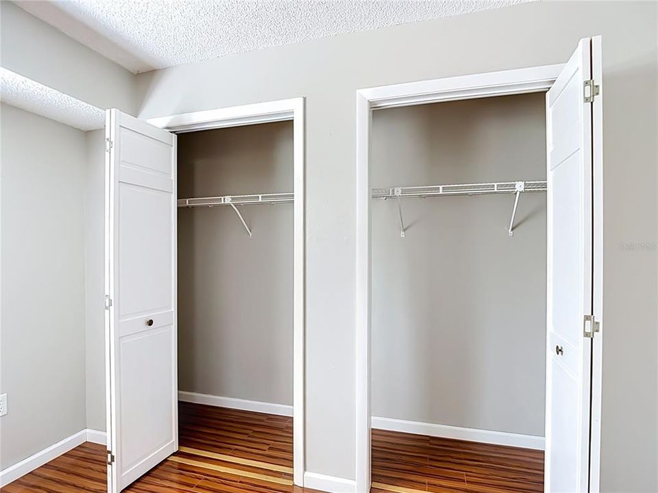 For Sale: $282,500 (3 beds, 2 baths, 1426 Square Feet)