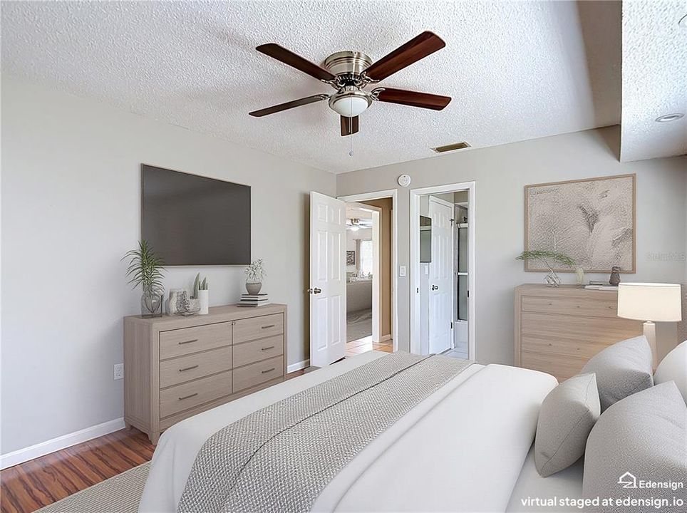 For Sale: $282,500 (3 beds, 2 baths, 1426 Square Feet)